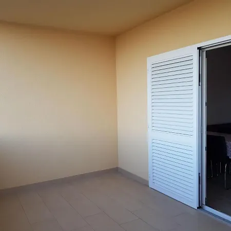 Contemporary In Near Sea Διαμέρισμα *