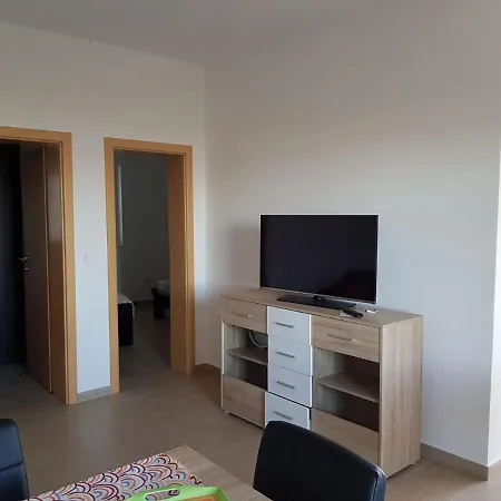 Contemporary In Near Sea Διαμέρισμα Neviđane